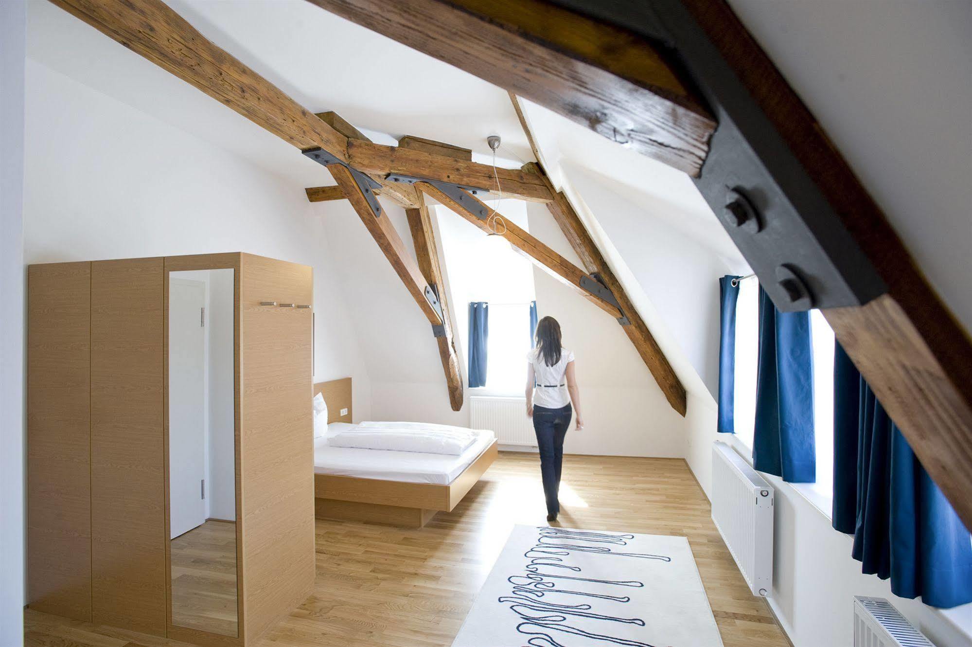 campuszwei - Hotel&Boardinghouse Ludwigsburg Bagian luar foto
